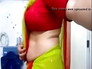 Bhabhi super-hot skit solely with reference to saree